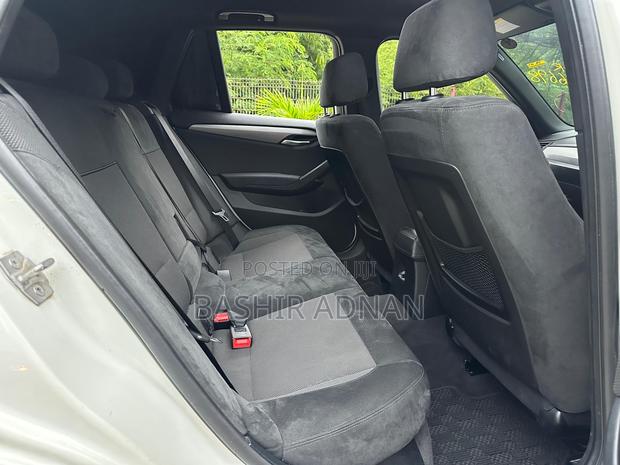 BMW X1 2012 Pearl