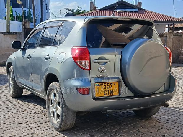 Toyota RAV4 2007 Blue