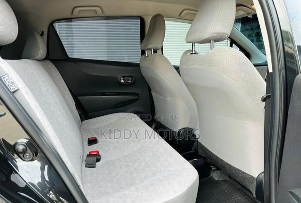 Toyota Vitz 2014 Black