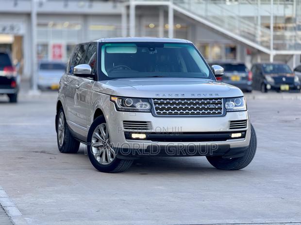 Land Rover Range Rover Vogue 2014 Gold