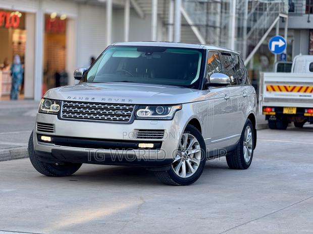 Land Rover Range Rover Vogue 2014 Gold
