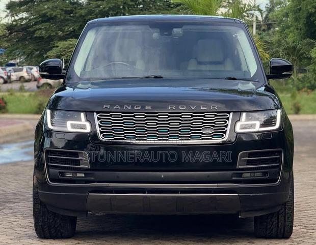 Land Rover Range Rover Vogue 2015 Black