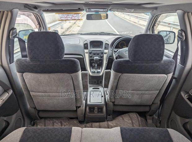 Toyota Harrier 2.2 16V 1999 Black