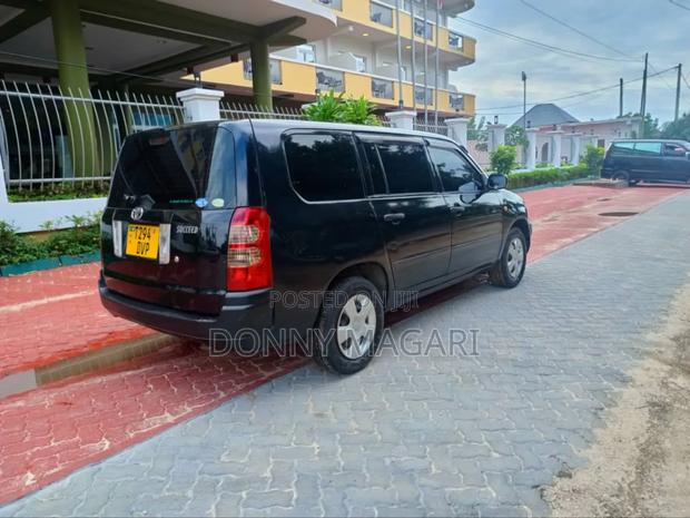 Toyota Probox 2005 Black