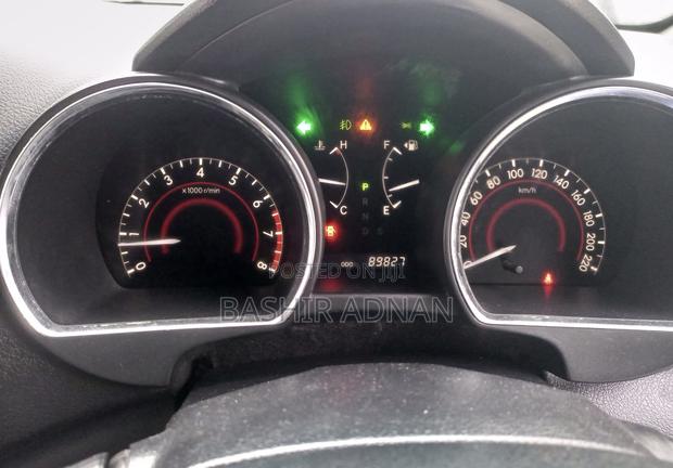 Toyota Kluger 2011 Gray
