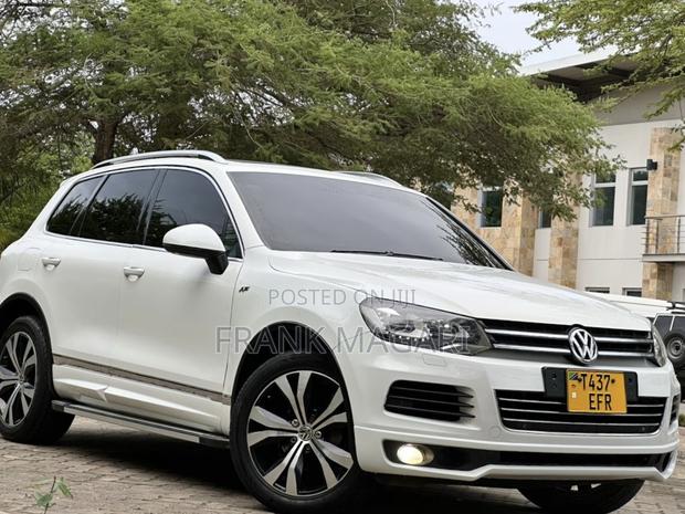 Volkswagen Touareg 2013 White