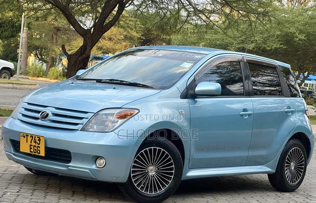 Toyota IST 2006 Blue