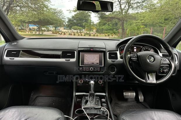 Volkswagen Touareg 2014 White