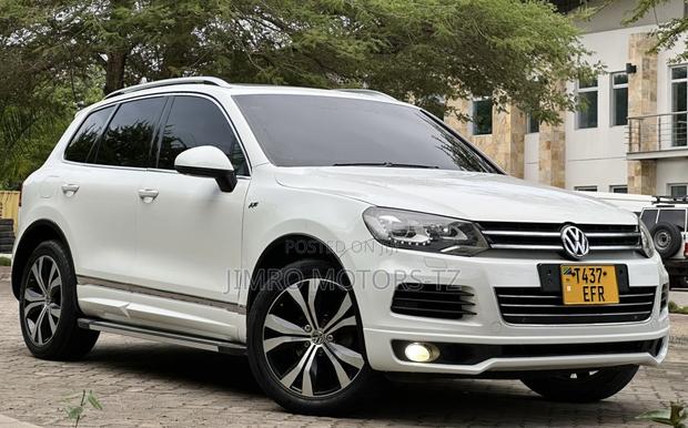Volkswagen Touareg 2014 White