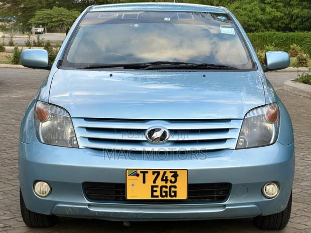 Toyota IST 2005 Blue