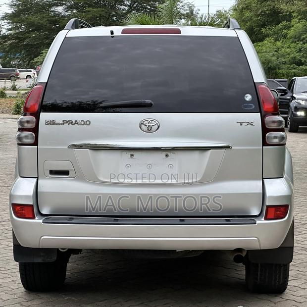 Toyota Land Cruiser Prado 2.7 5dr 2004 Silver
