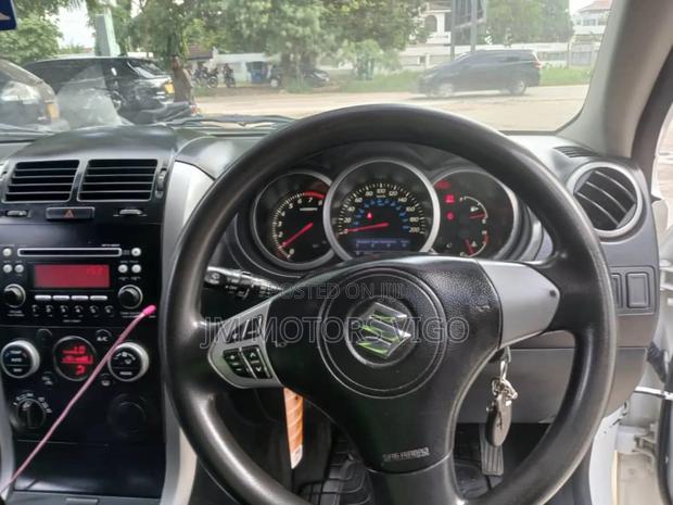 Suzuki Grand Vitara 2015 White