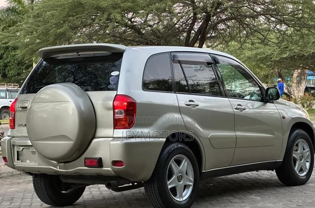 Toyota RAV4 2002 Silver