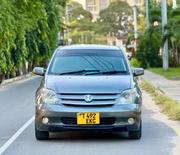 Toyota IST 2003 Gray for sale