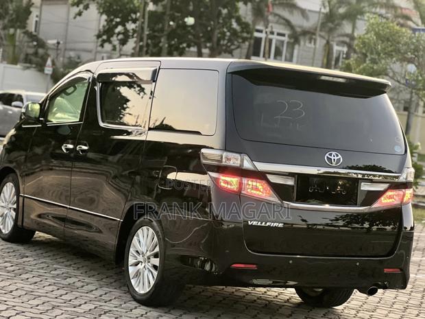 Toyota Vellfire 2012 Black