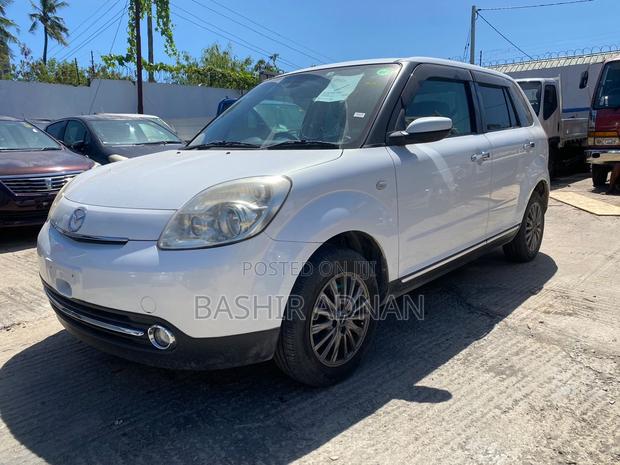 Mazda Verisa 2010 White