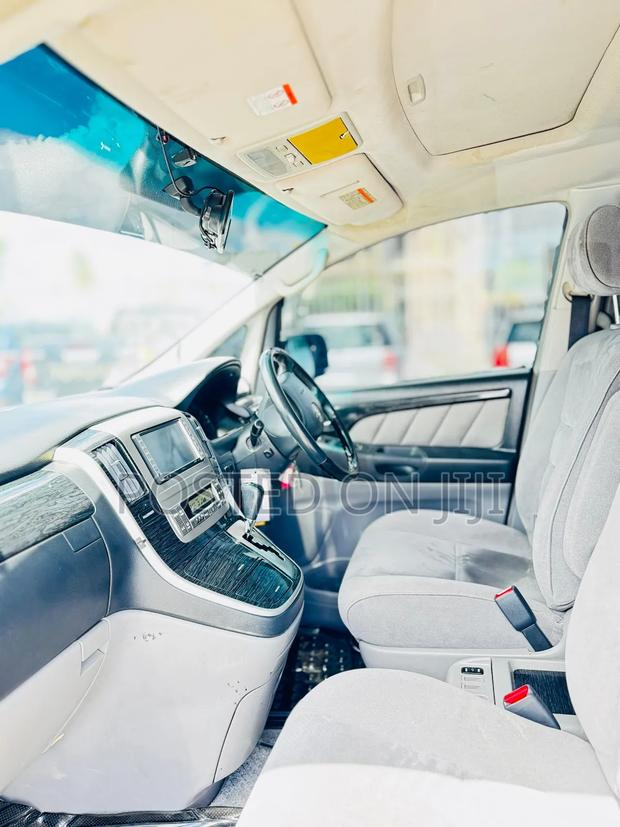 Toyota Alphard 2006 Black