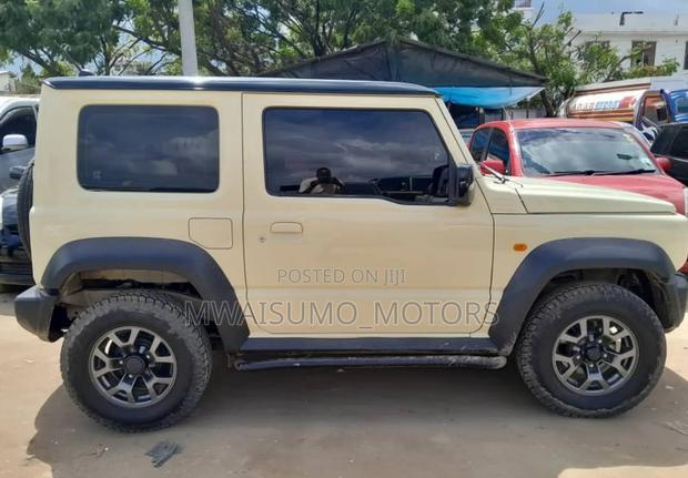 Suzuki Jimny 2022 Beige