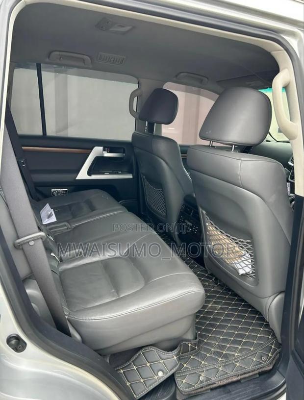 Toyota Land Cruiser 2008 Silver