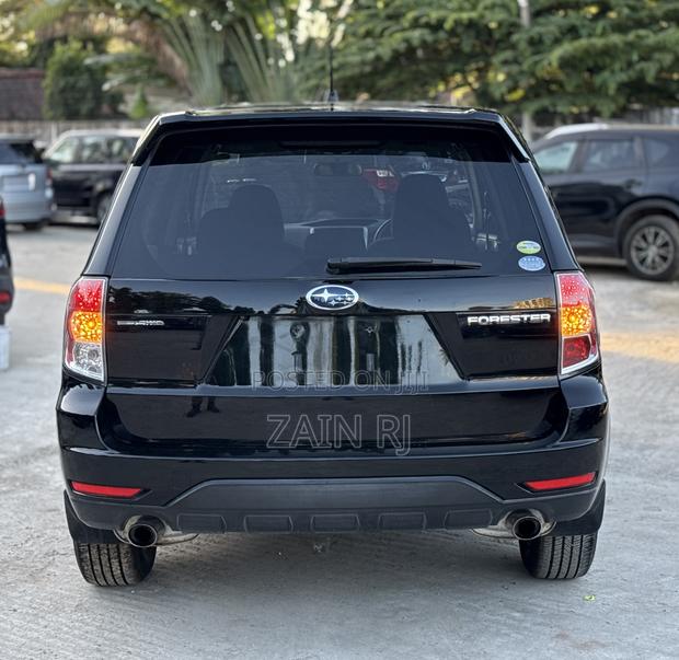 Subaru Forester 2.0D X 2012 Black
