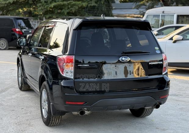 Subaru Forester 2.0D X 2012 Black