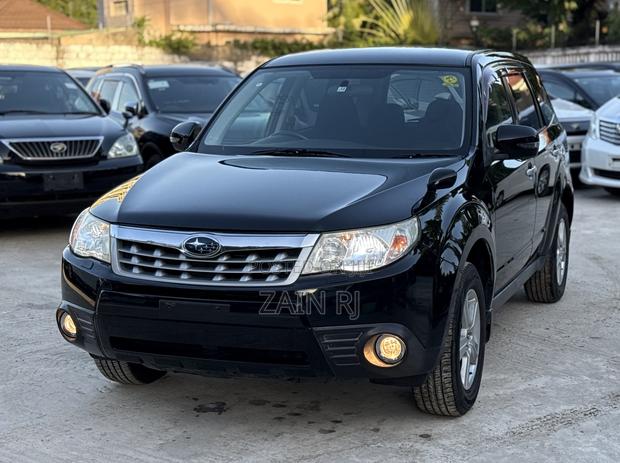 Subaru Forester 2.0D X 2012 Black