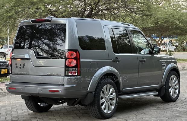 Land Rover Discovery 2013 Gray