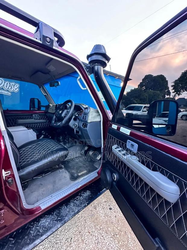 Toyota Land Cruiser 2017 Burgundy