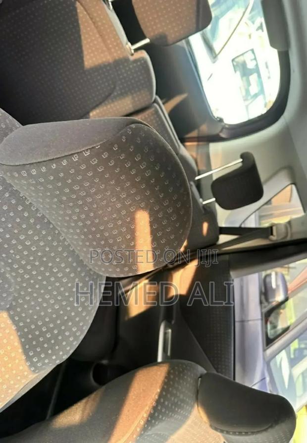 Toyota Ractis 1.5 FWD 2010 Brown