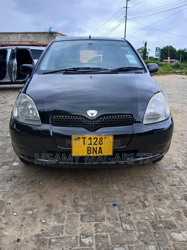 Toyota Vitz 1.0 FWD 5dr 2003 Black