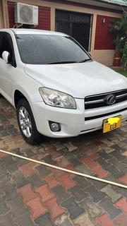 Toyota RAV4 2010 White for sale