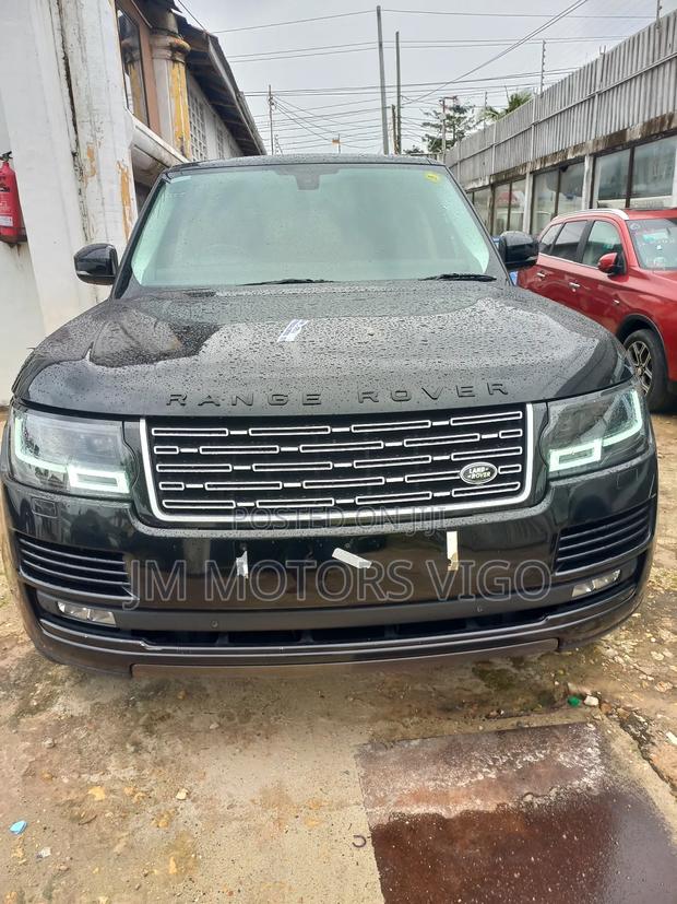 Land Rover Range Rover Vogue 2015 Black