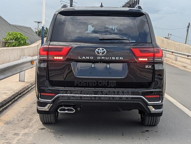 New Toyota Land Cruiser 2024 Black