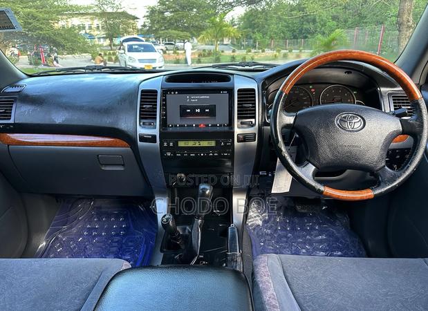Toyota Land Cruiser Prado 2006 Black