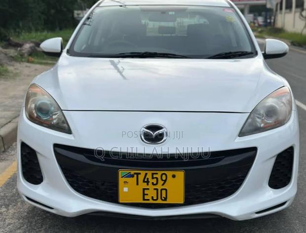 Mazda Axela 2012 White
