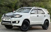 Toyota Fortuner 2013 White for sale