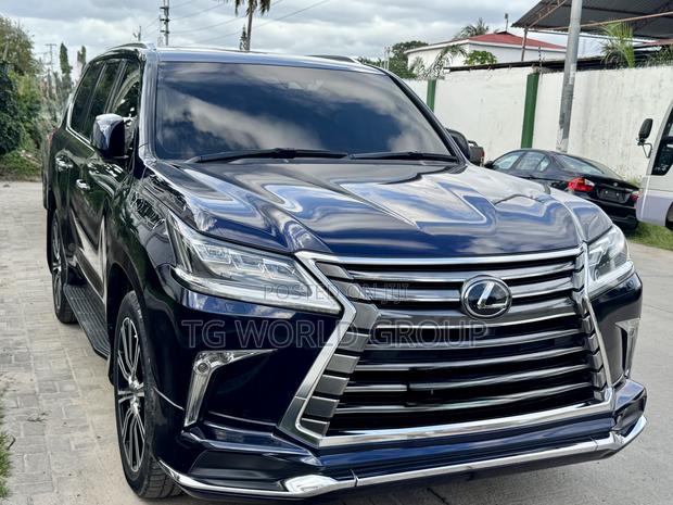 Lexus LX 570 AWD 2016 Black