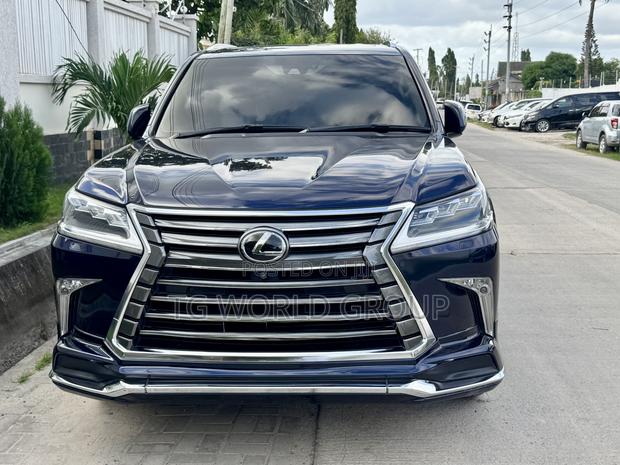 Lexus LX 570 AWD 2016 Black