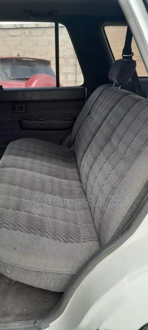 Toyota Hilux Surf 2002 White