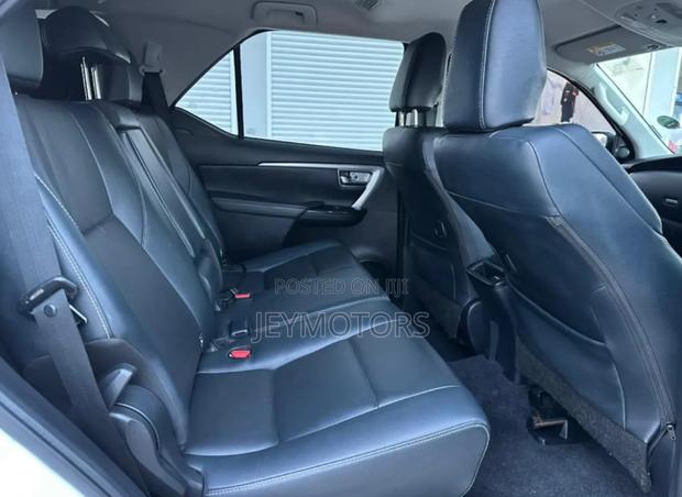 Toyota Fortuner 2023 White