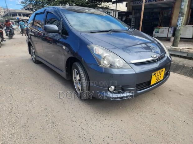 Toyota Wish 2007 Gray