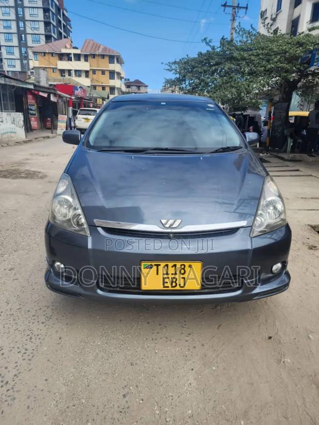 Toyota Wish 2007 Gray