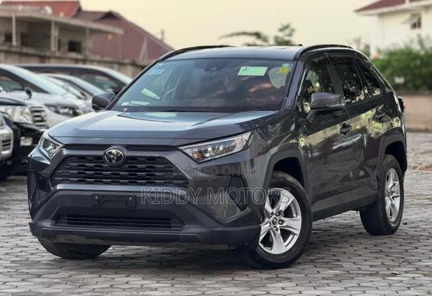 Toyota RAV4 2019 Gray