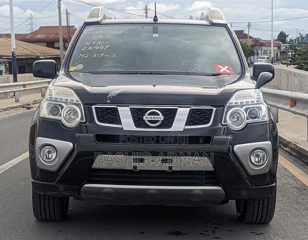 Nissan X-Trail 2.0 Petrol XE 2011 Black