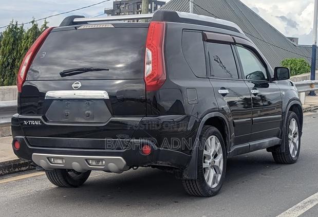 Nissan X-Trail 2.0 Petrol XE 2011 Black