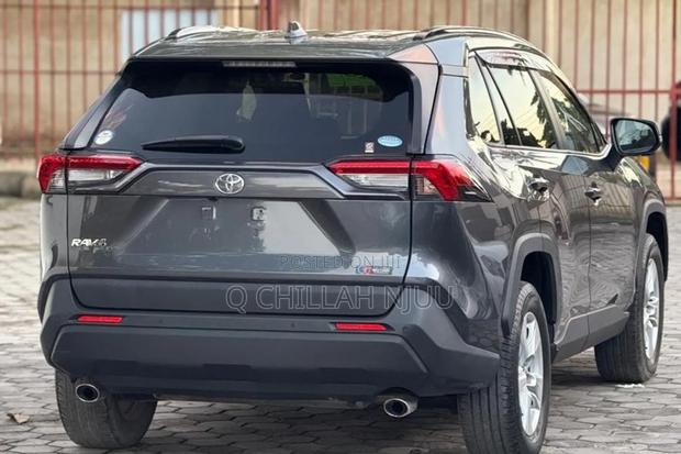 Toyota RAV4 2019 Gray