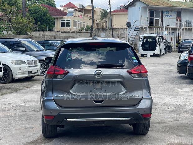 Nissan X-Trail 2.0 Hybrid FWD 2019 Gray