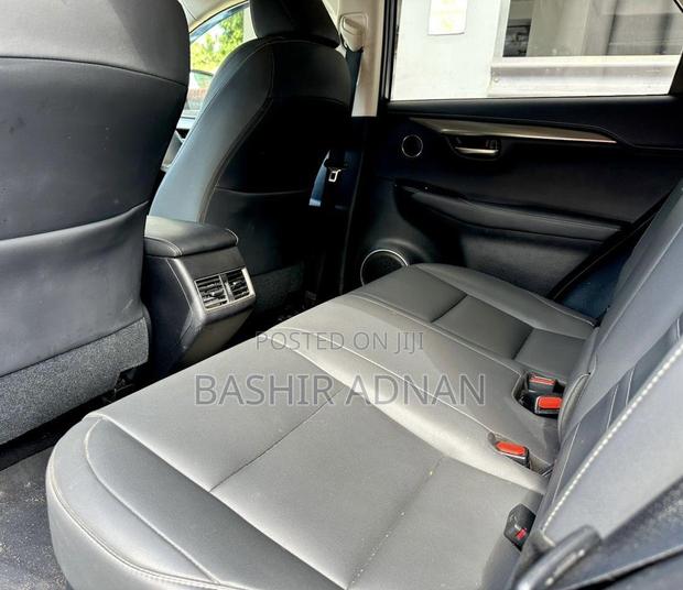 Lexus NX 300h 2015 Silver