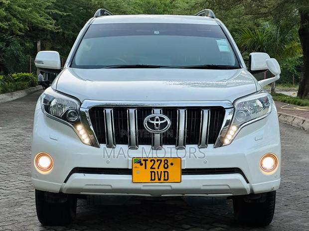Toyota Land Cruiser Prado 2.8 D-4D 2015 White
