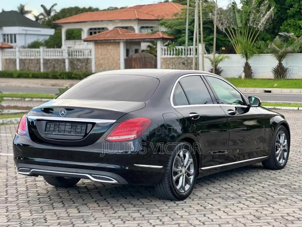 Mercedes-Benz C180 2015 Black